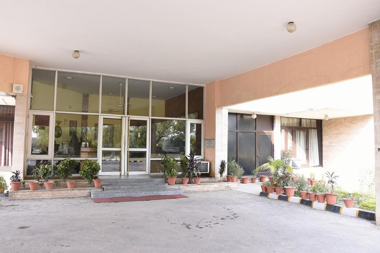 Modipur Hotel Rampur  Exterior photo